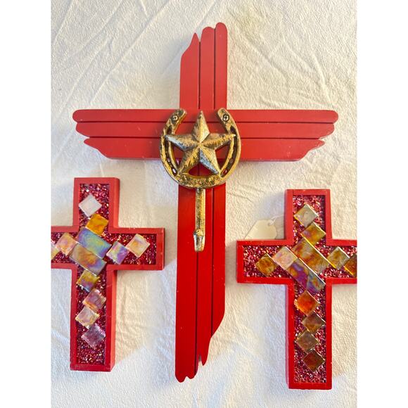 Set of 3 Western/Boho Cross Wall Decor – Red - Picture 3 of 7